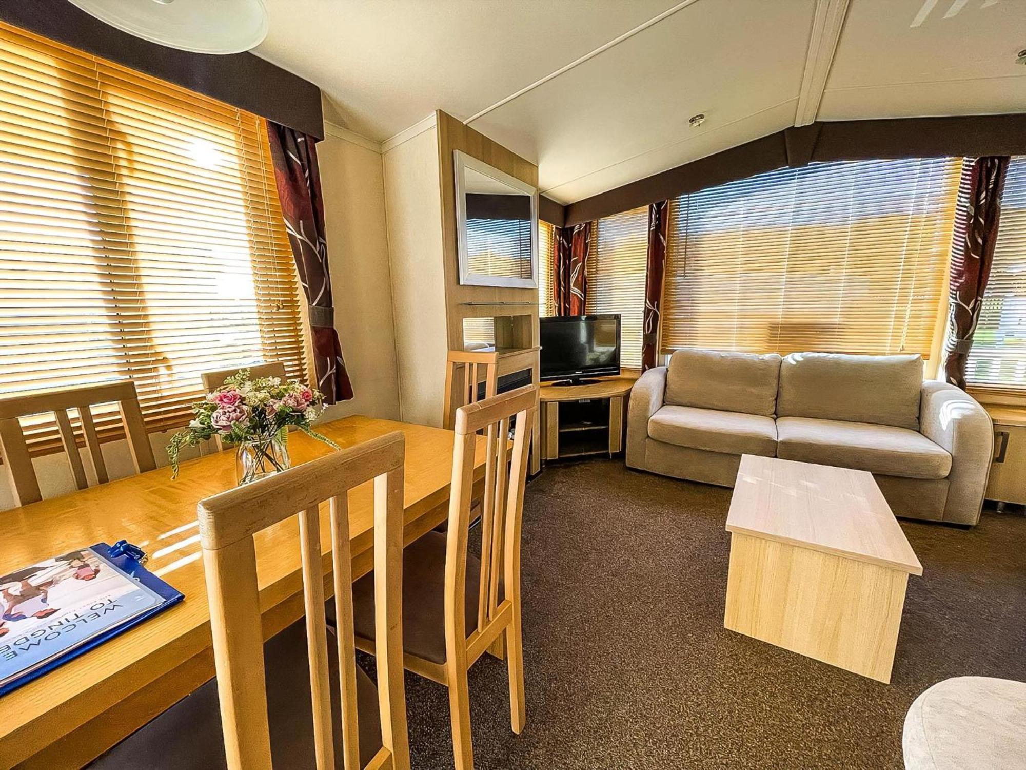 לואסטופט Lovely Caravan With Spacious Decking At North Denes In Suffolk, Ref 40134Nd מראה חיצוני תמונה